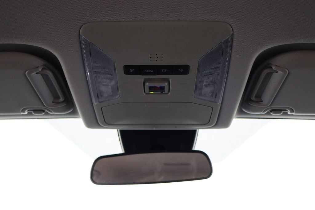 Used 2025 Toyota RAV4 XLE FWD image 24