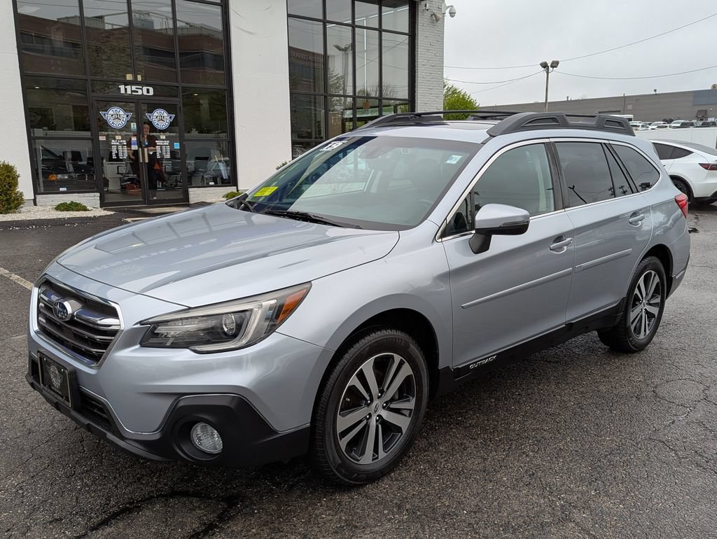 Used 2019 Subaru Outback 3.6R Limited AWD/4WD image 2