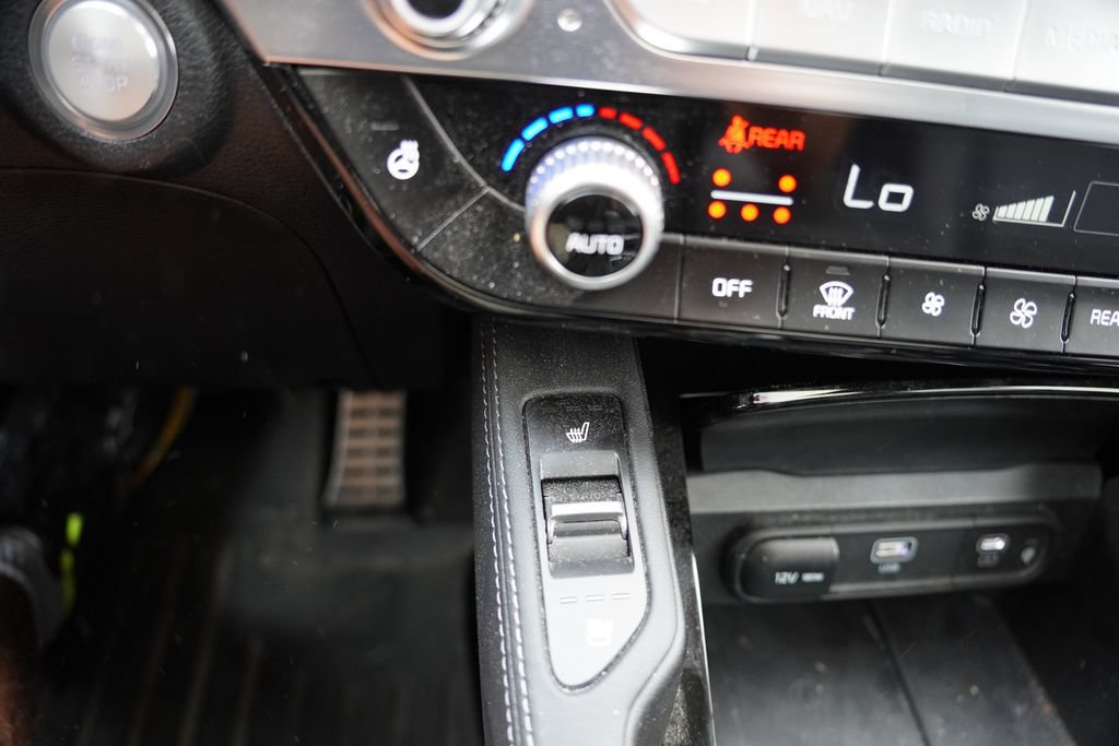Certified 2024 Kia Telluride SX Prestige w/ Towing Package AWD/4WD image 7
