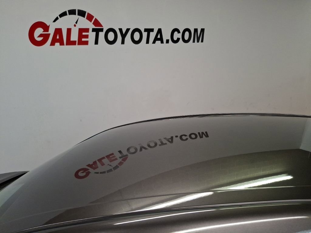 Used 2024 Toyota Camry SE FWD image 8