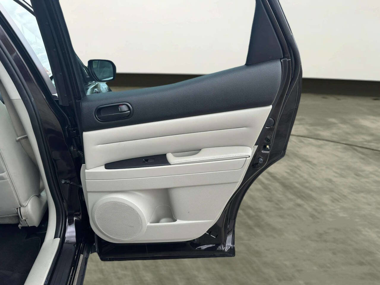Used 2011 MAZDA CX-7 i Touring FWD image 16