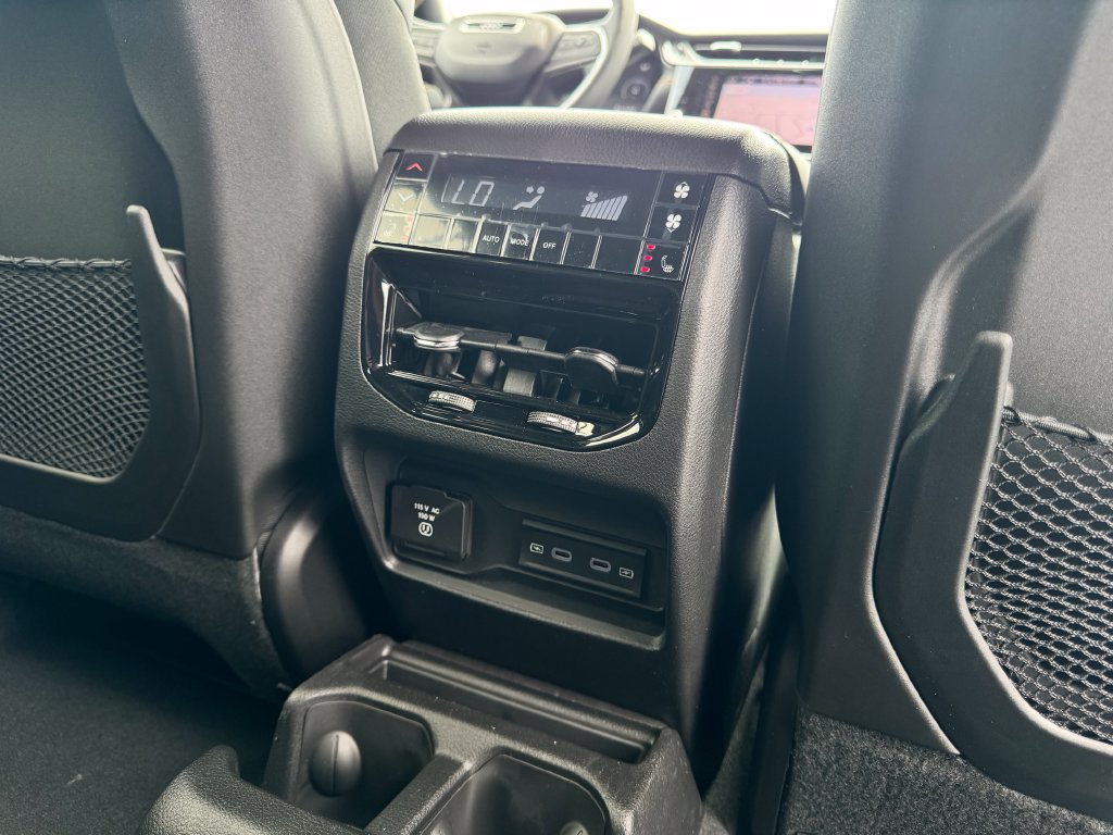 New 2026 Jeep Grand Cherokee L Limited AWD/4WD image 13