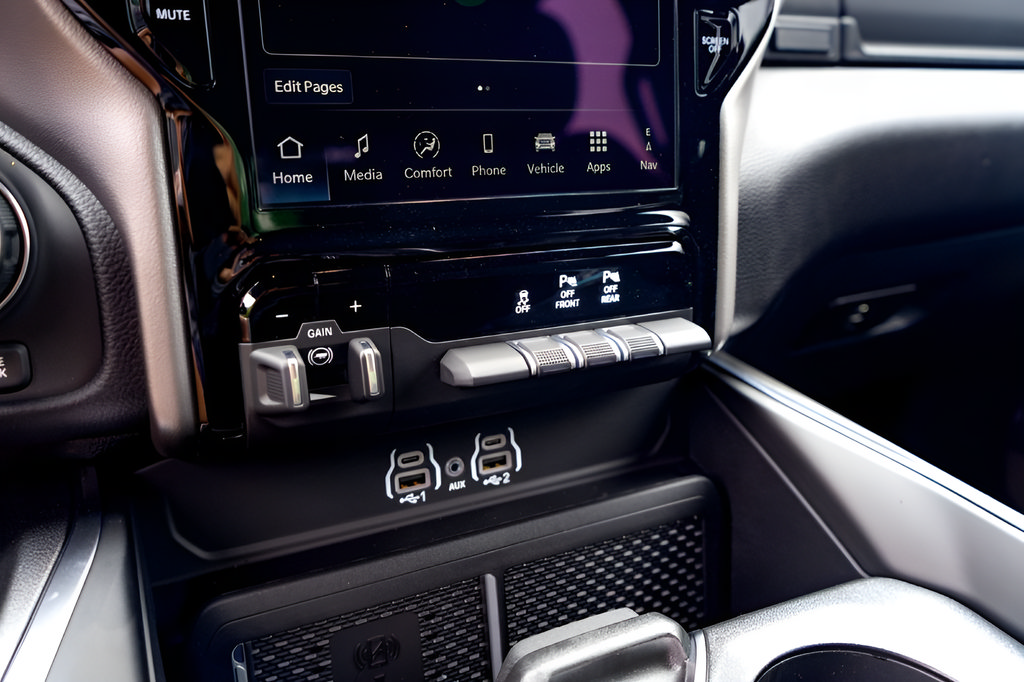 New 2026 RAM 1500 Lone Star AWD/4WD image 12