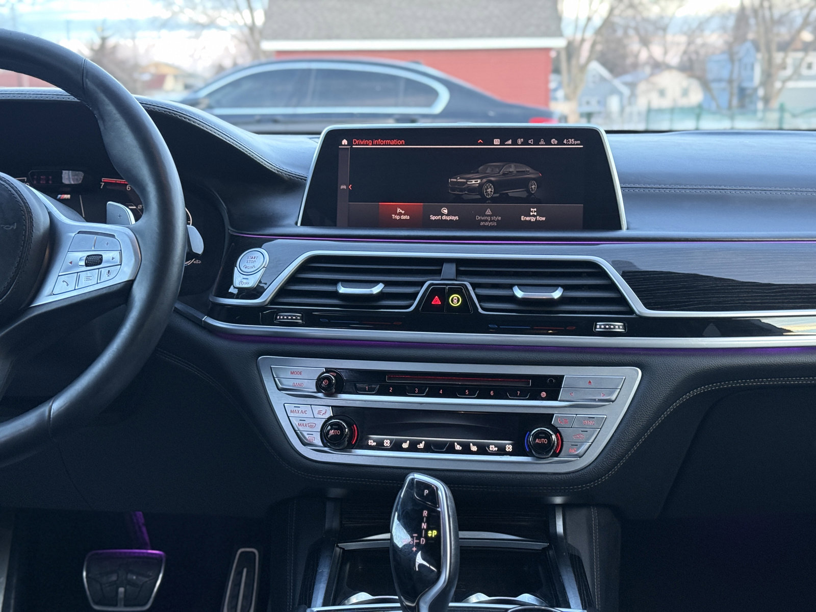 Used 2020 BMW 750i xDrive w/ Executive Package AWD/4WD image 25
