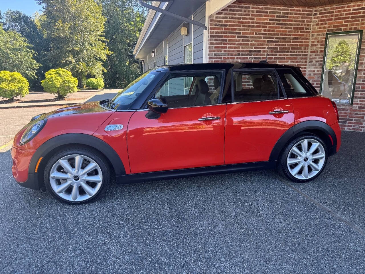Used 2020 MINI Cooper S FWD image 7