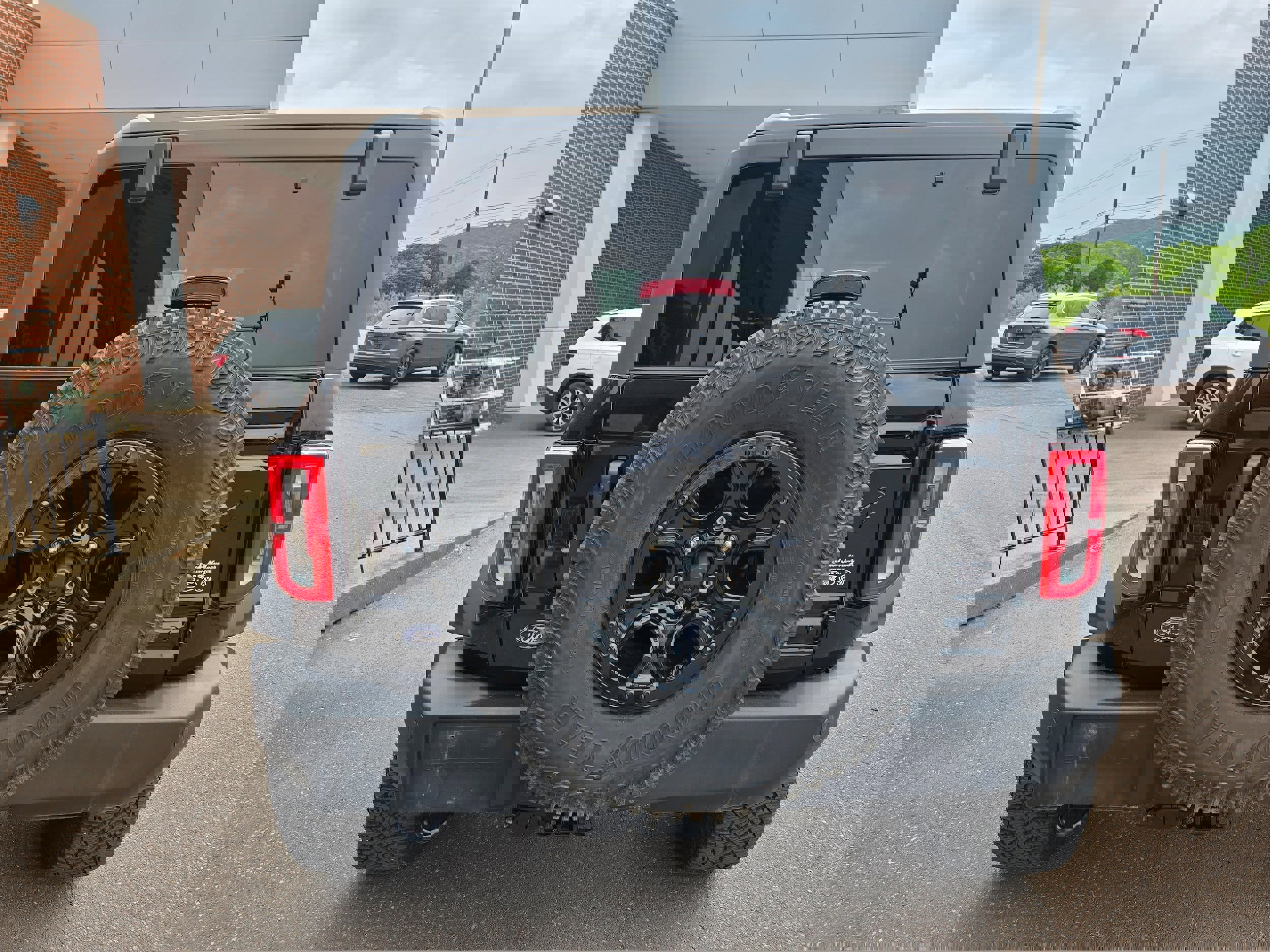 Used 2023 Ford Bronco Wildtrak image 6