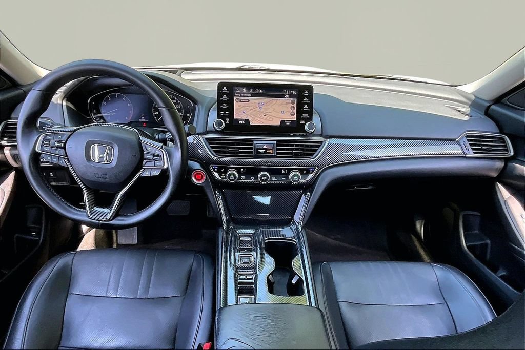 Used 2018 Honda Accord Touring image 8