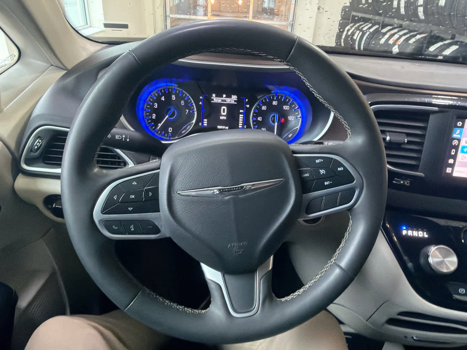 Used 2023 Chrysler Voyager LX FWD image 31