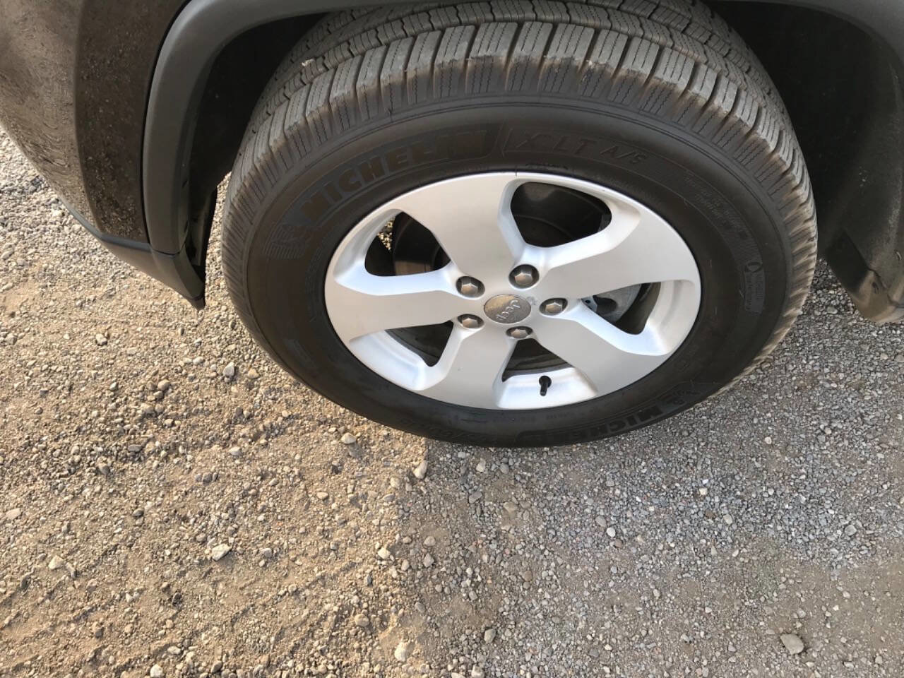 Used 2013 Jeep Grand Cherokee Laredo image 23