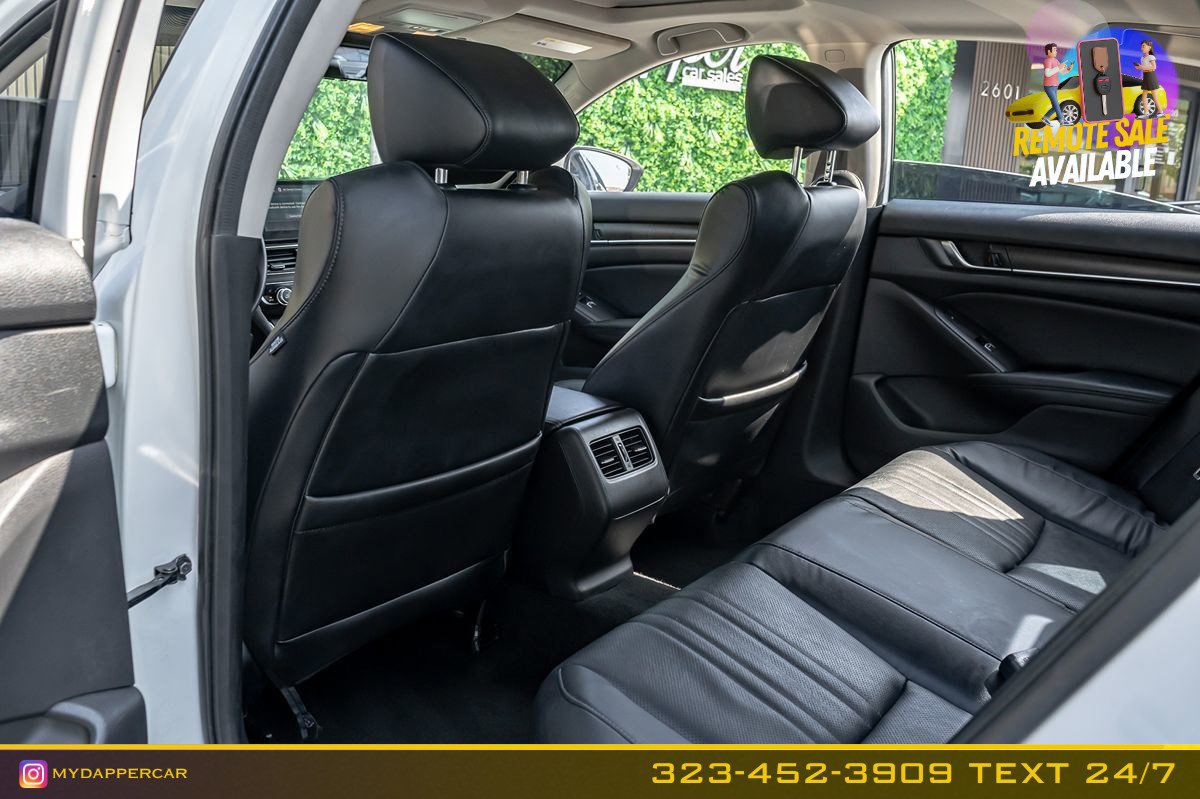 Used 2018 Honda Accord Touring image 14
