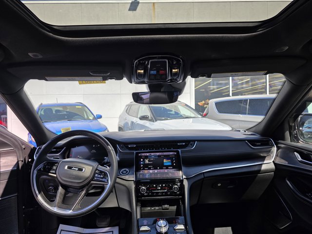 Used 2022 Jeep Grand Cherokee Overland image 4