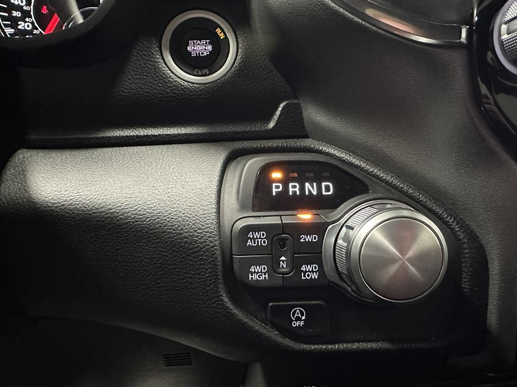 Used 2025 RAM 1500 Laramie AWD/4WD image 21