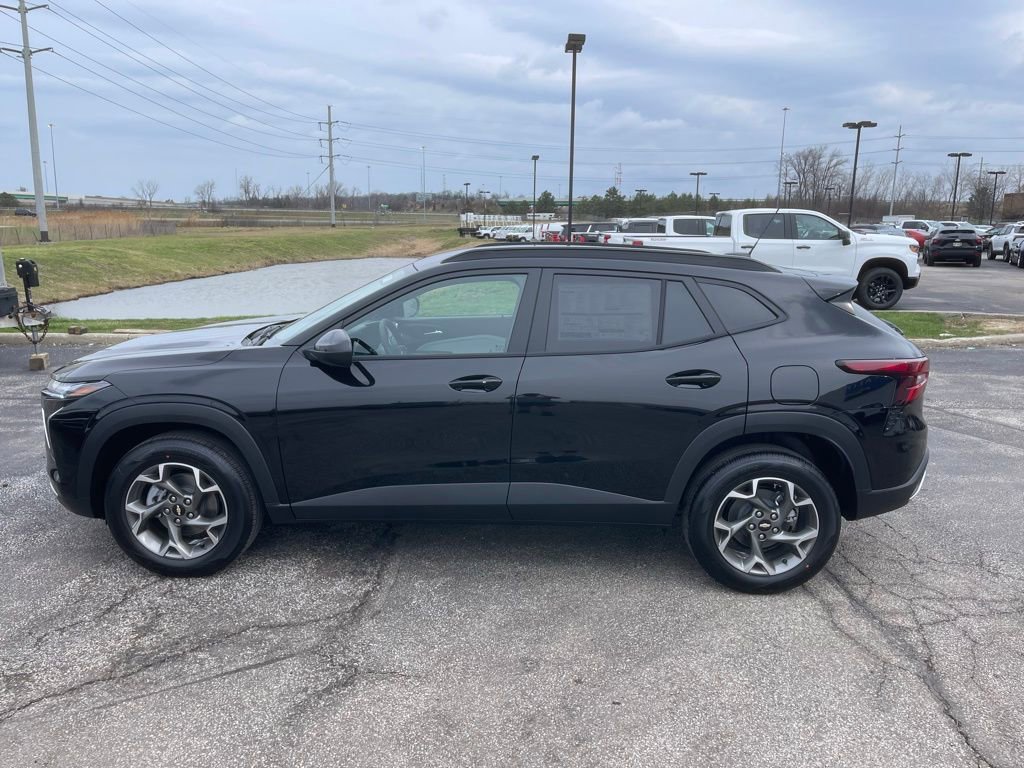 New 2026 Chevrolet Trax LT image 4
