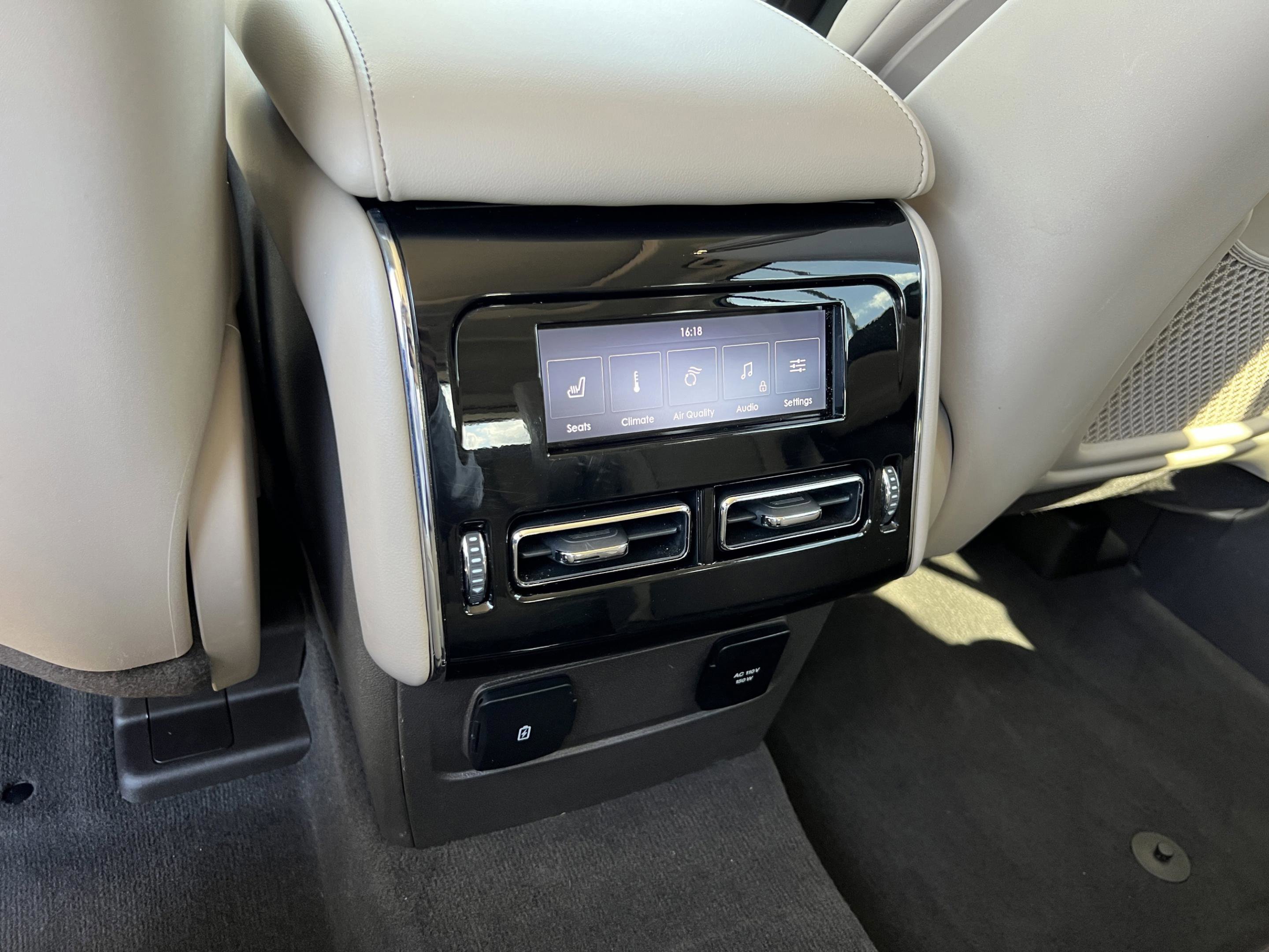 Used 2023 Lincoln Aviator Reserve w/ Equipment Group 201A image 27