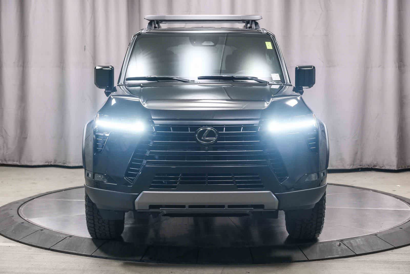 Used 2024 Lexus GX 550 AWD/4WD image 6