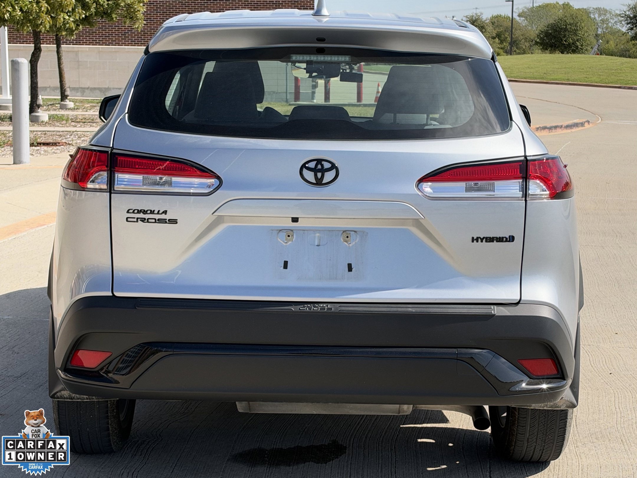 Used 2024 Toyota Corolla Cross AWD Hybrid image 8