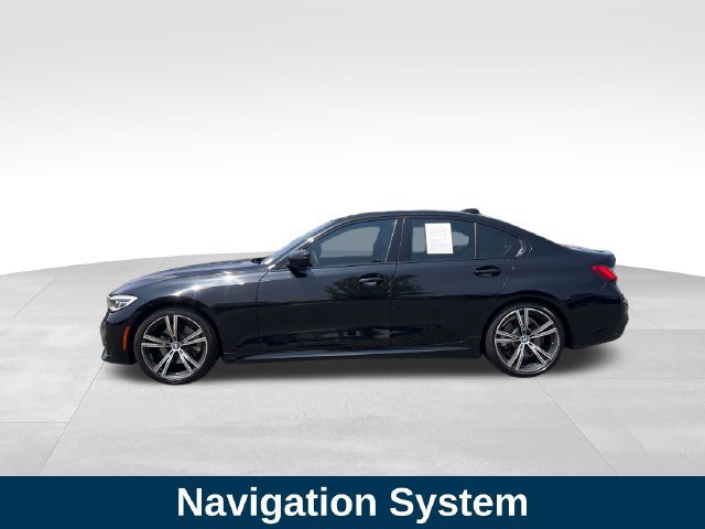 Used 2020 BMW 330i Sedan w/ M Sport Package RWD image 2