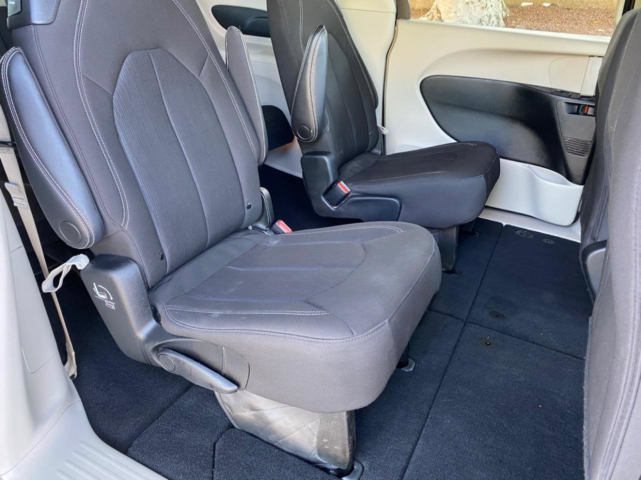 Used 2023 Chrysler Voyager LX FWD image 42