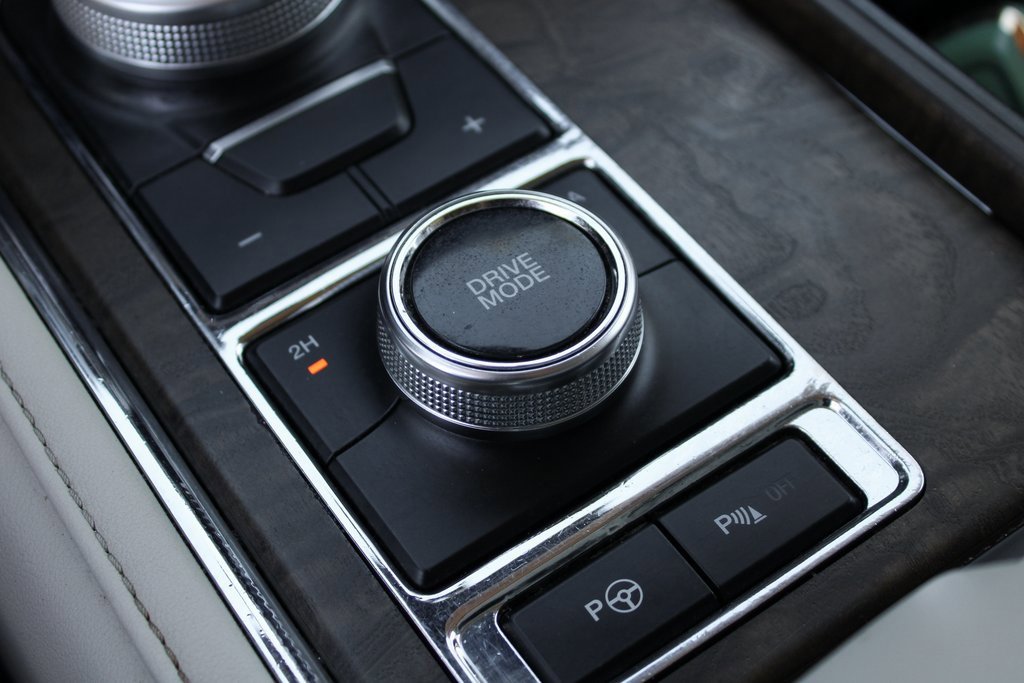 Used 2019 Ford Expedition Platinum image 33