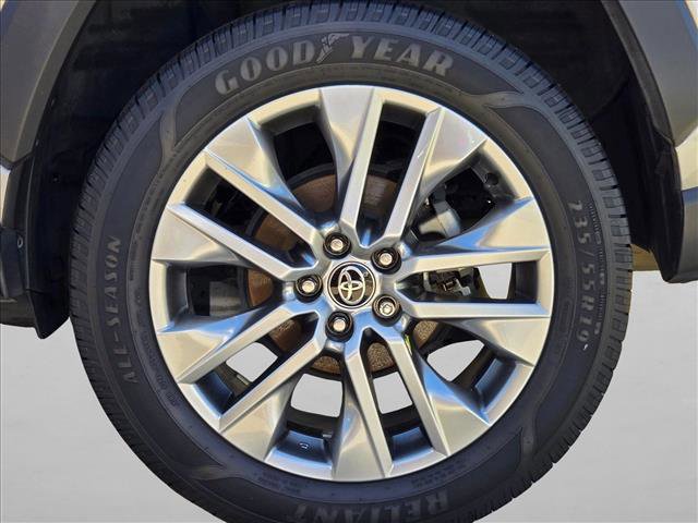 Used 2022 Toyota RAV4 XLE Premium FWD image 21