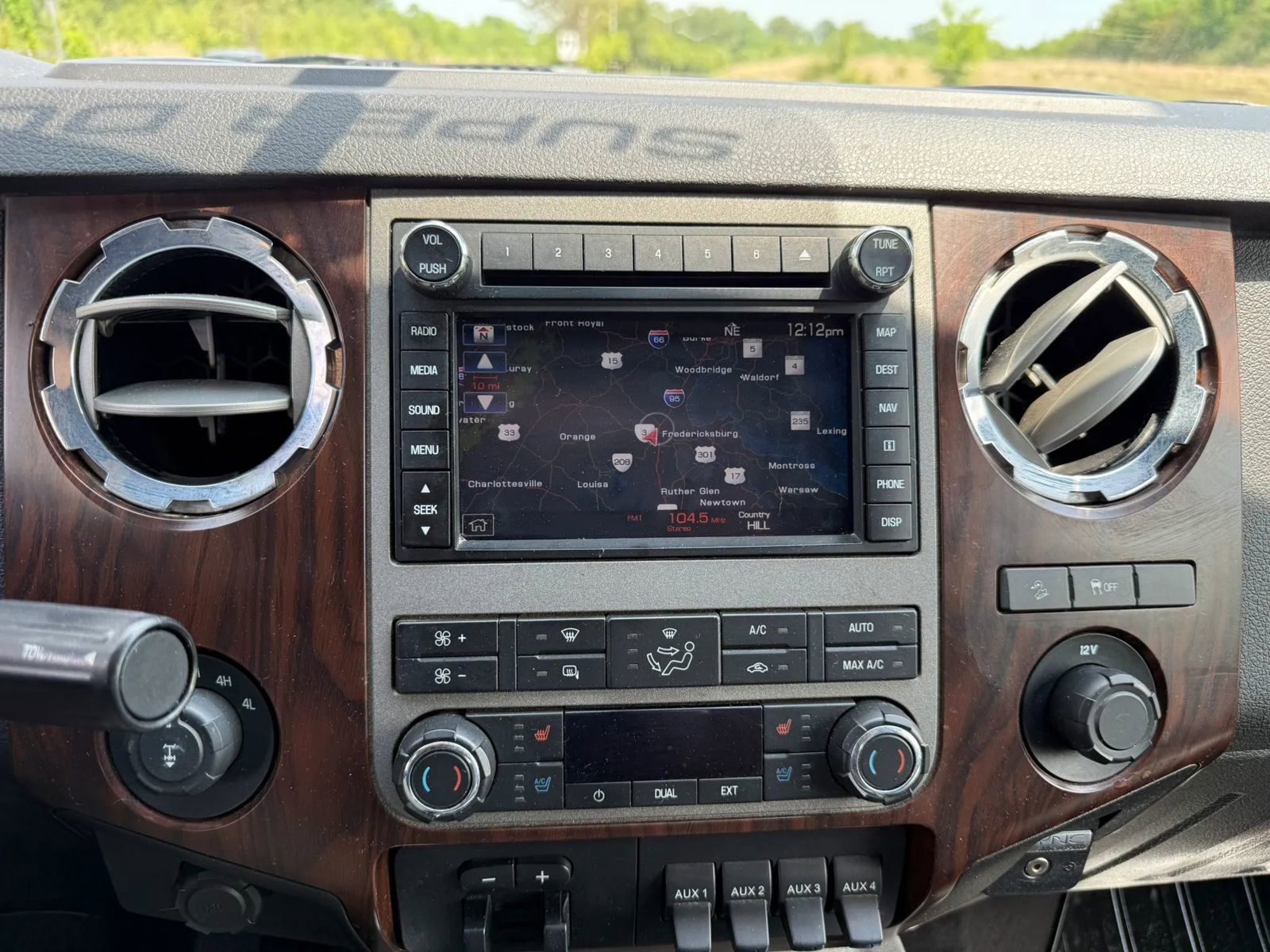 Used 2011 Ford F250 Lariat w/ Lariat Ultimate Pkg AWD/4WD image 32