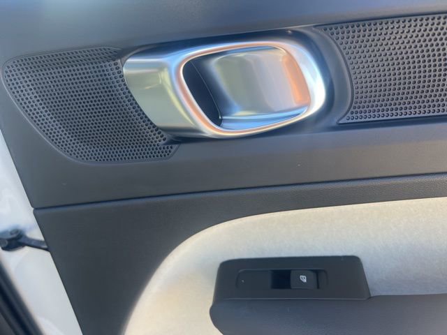 New 2026 Volvo XC40 B5 Plus w/ Protection Package Premier AWD/4WD image 25