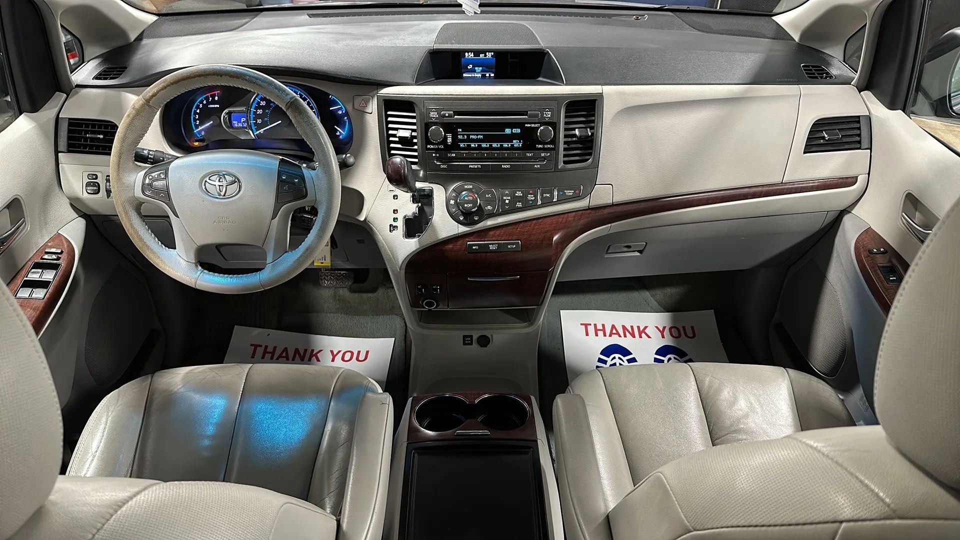 Used 2014 Toyota Sienna XLE FWD image 22