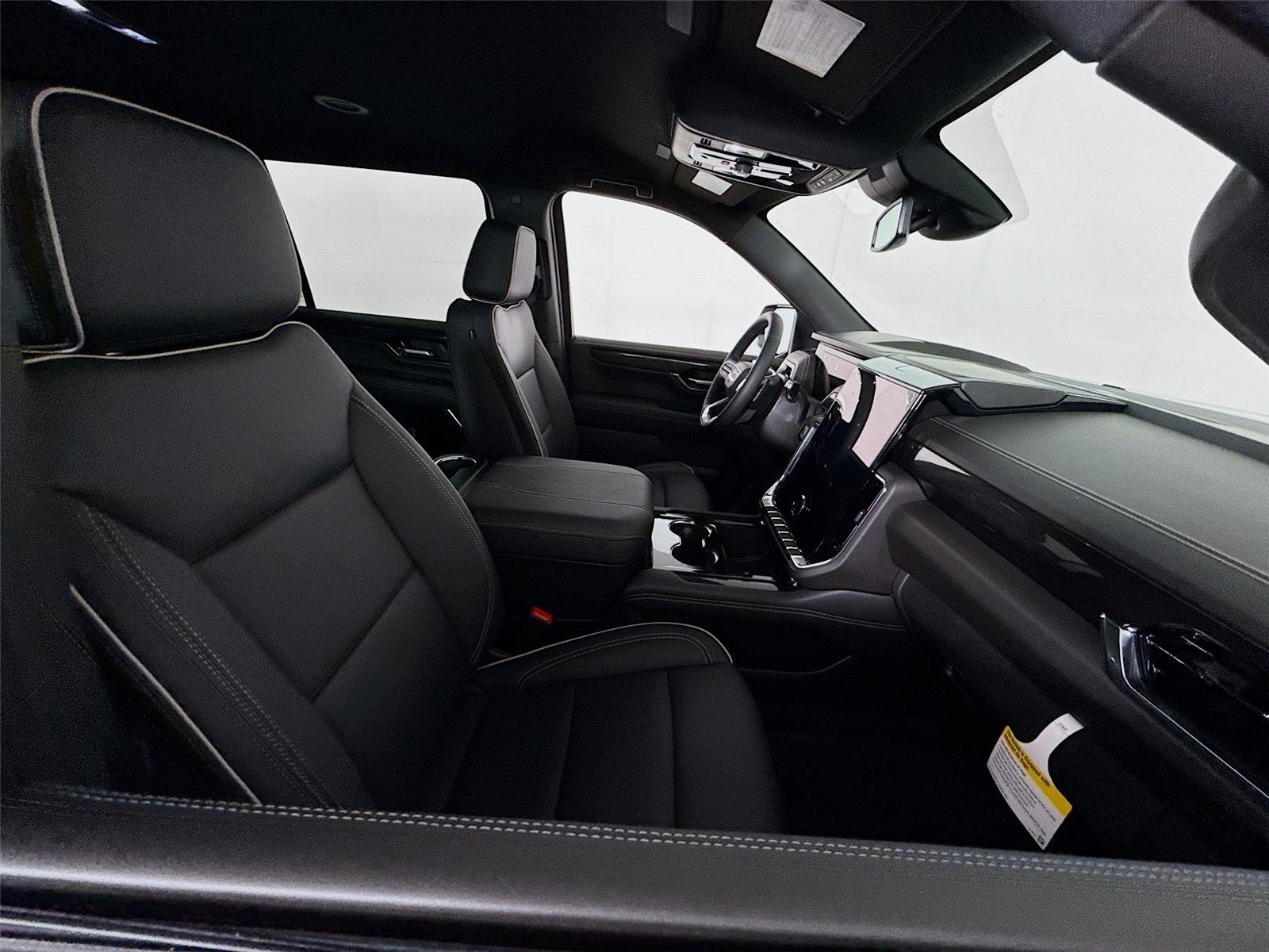 New 2026 GMC Yukon XL Elevation w/ LPO, Floor Liner Package image 24