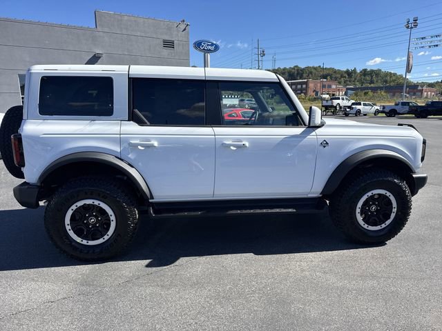 New 2025 Ford Bronco Outer Banks w/ Sasquatch Package image 3