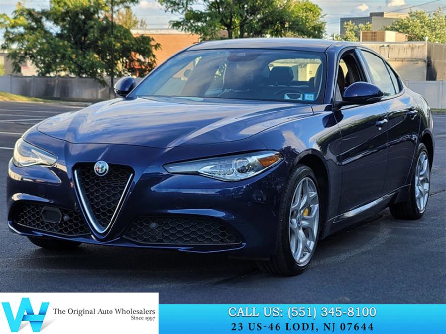 Used 2020 Alfa Romeo Giulia Ti w/ Active Blind Spot Package image 3