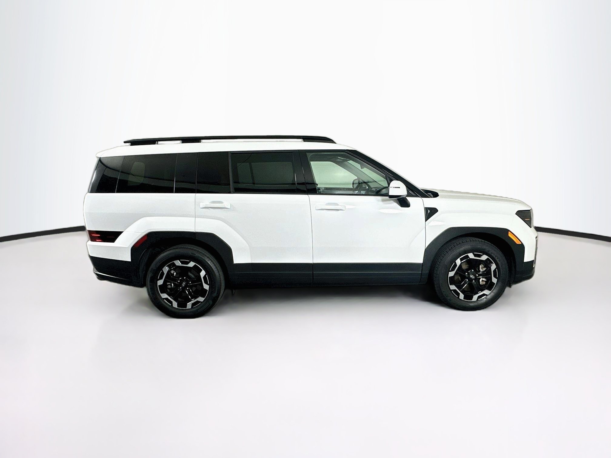 Used 2026 Hyundai Santa Fe SEL FWD image 10