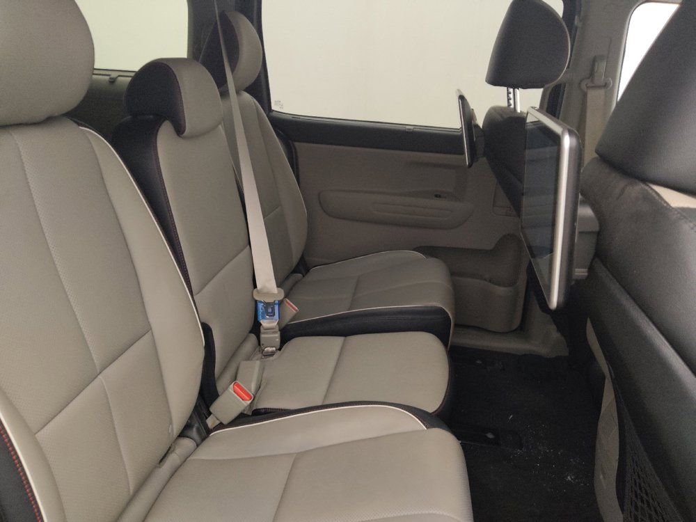 Used 2019 Kia Sedona EX FWD image 19