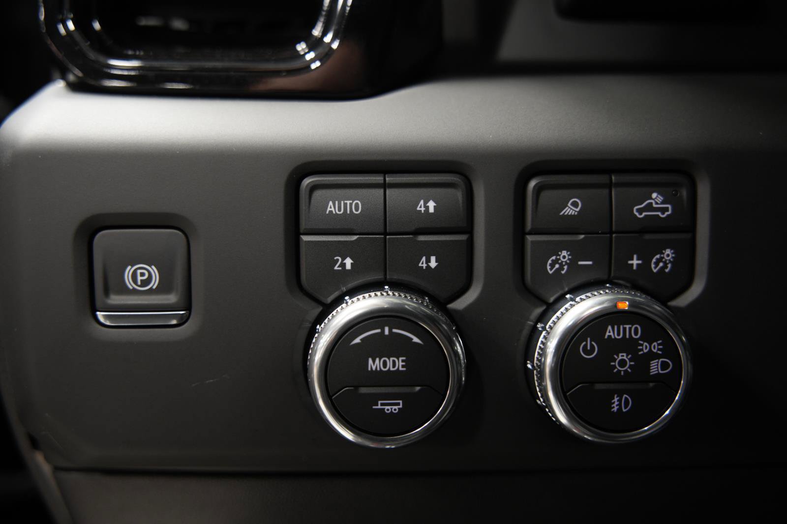 New 2026 GMC Sierra 1500 AT4 w/ AT4 Premium Package AWD/4WD image 34