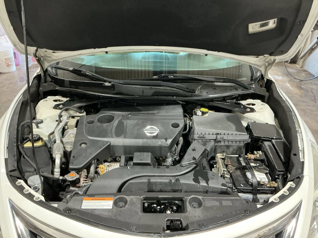 Used 2013 Nissan Altima 2.5 S FWD image 22