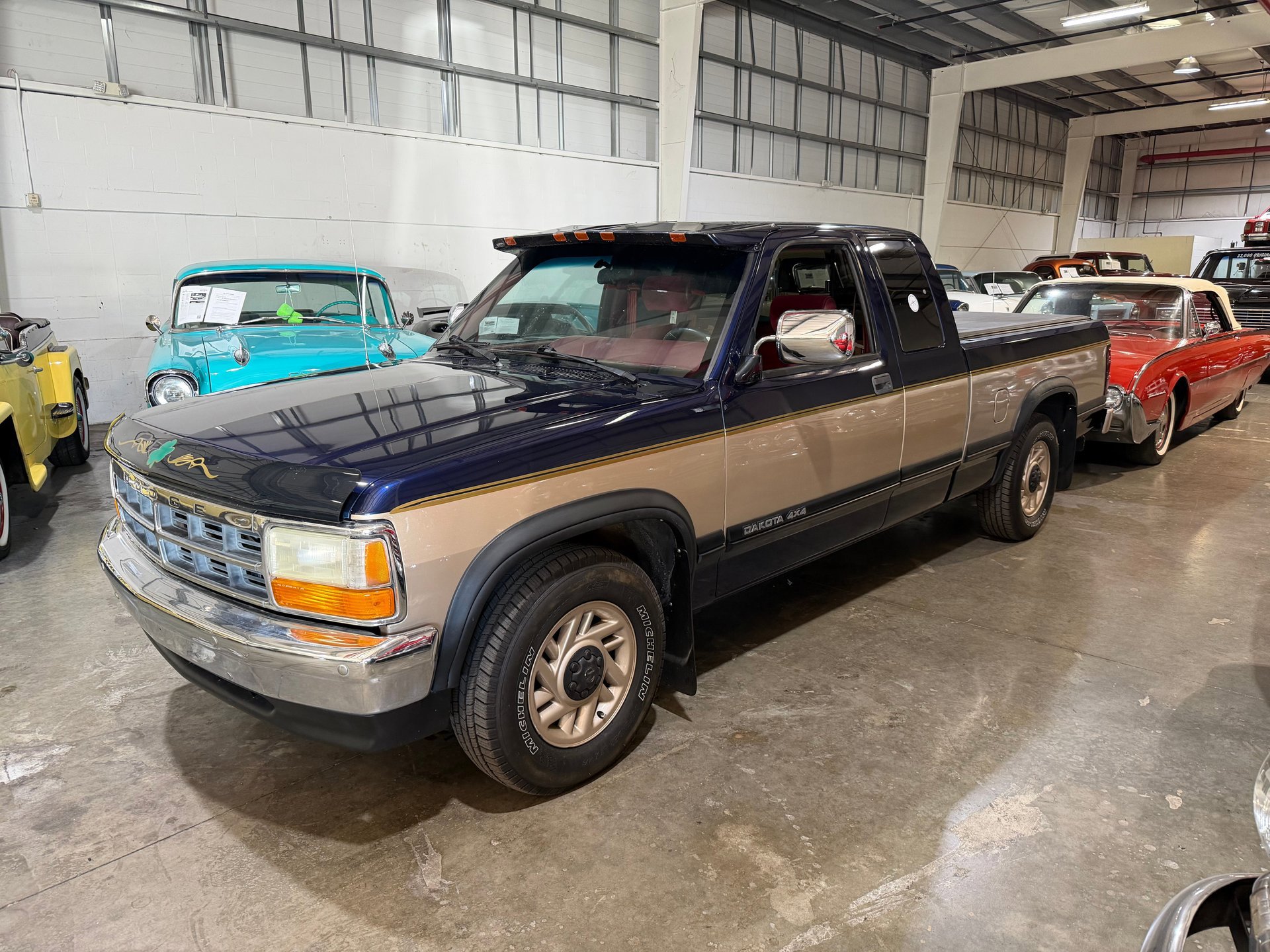 Used 1993 Dodge Dakota 2WD Club Cab