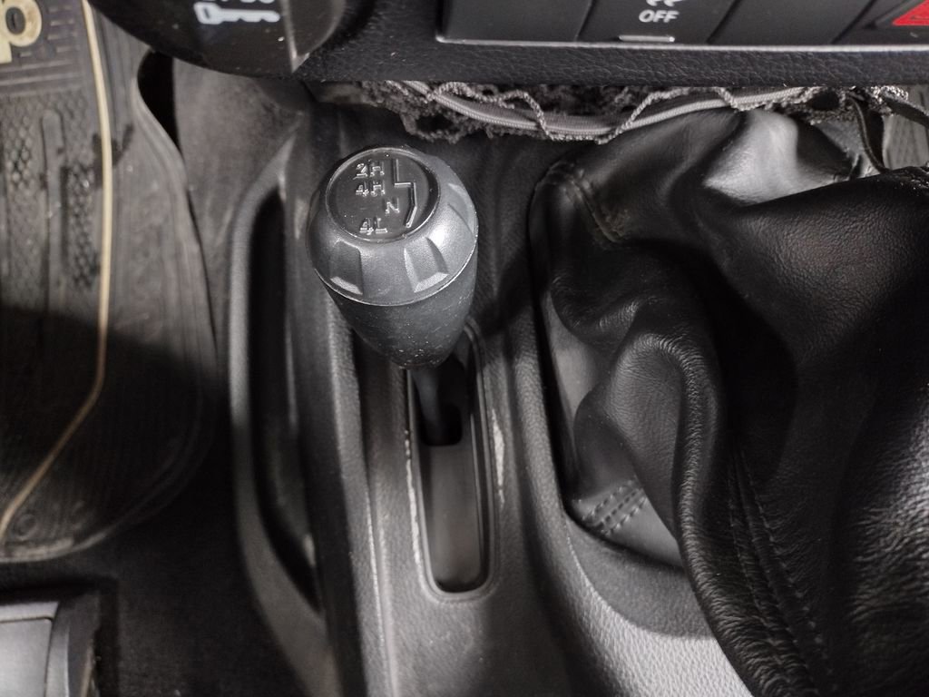 Used 2013 Jeep Wrangler Sport image 23