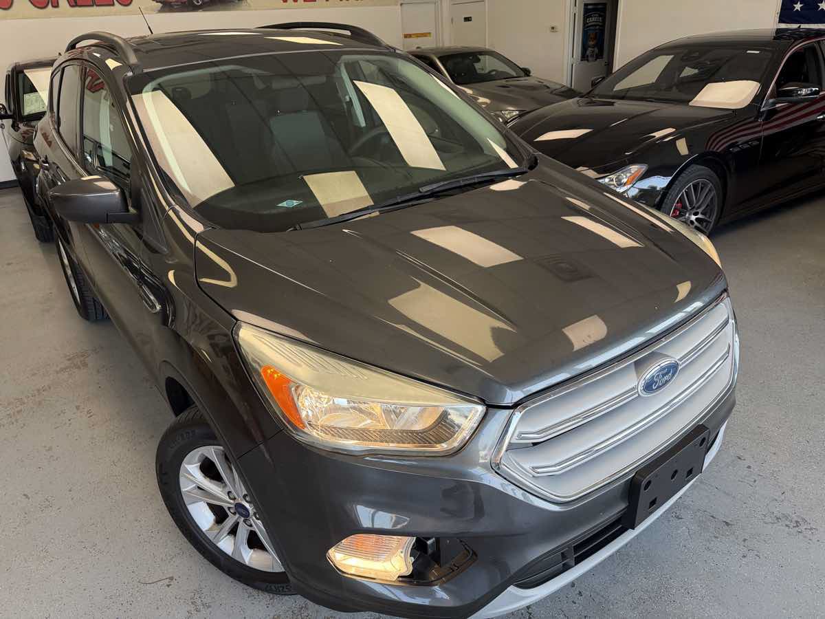 Used 2018 Ford Escape SE AWD/4WD image 9