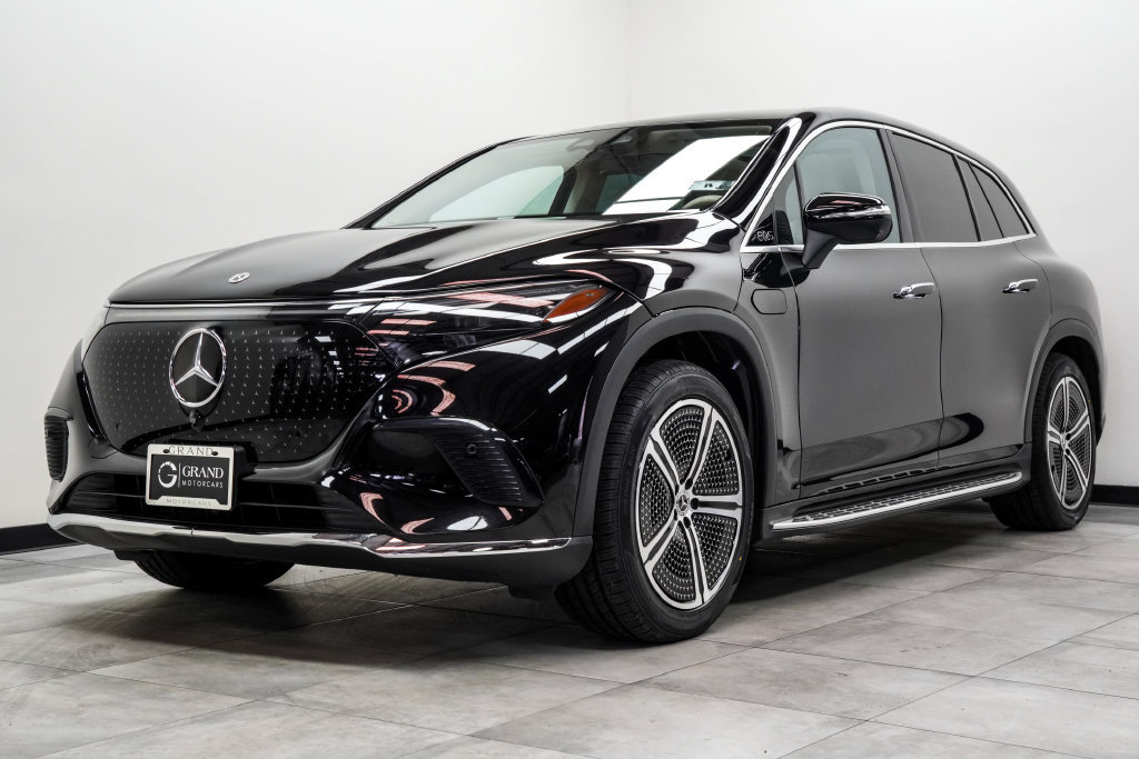 Used 2023 Mercedes-Benz EQS 450+ 4MATIC SUV image 9