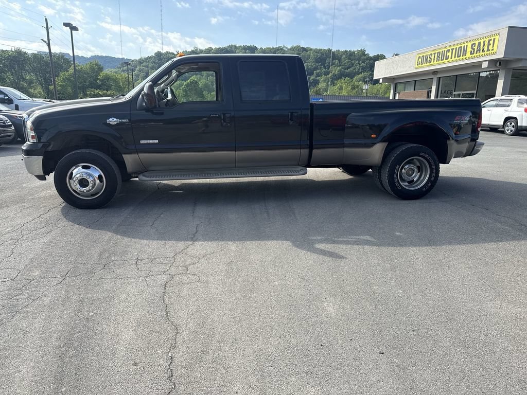 Used 2006 Ford F350 King Ranch AWD/4WD image 3