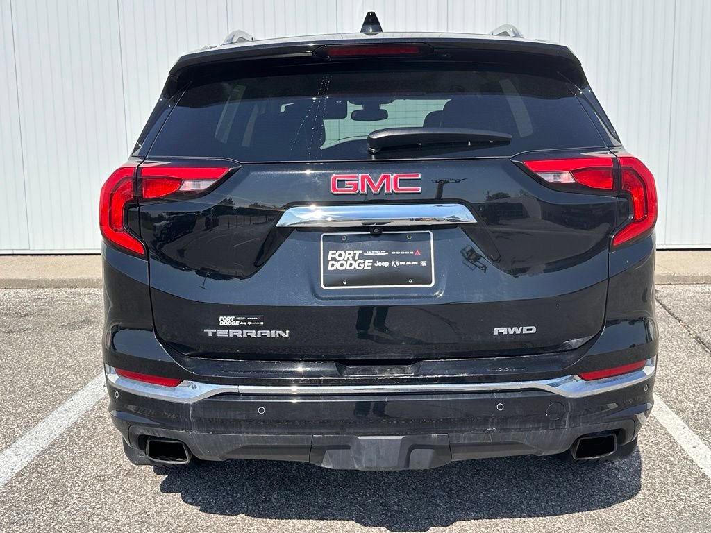 Used 2020 GMC Terrain Denali w/ Denali Premium Package AWD/4WD image 6