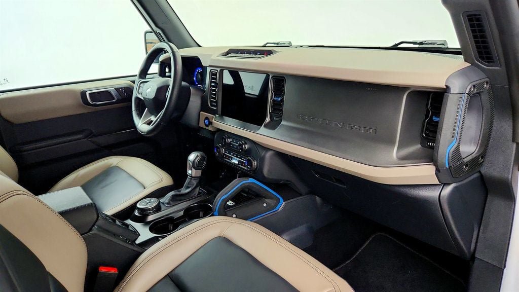 Used 2024 Ford Bronco Wildtrak AWD/4WD image 25