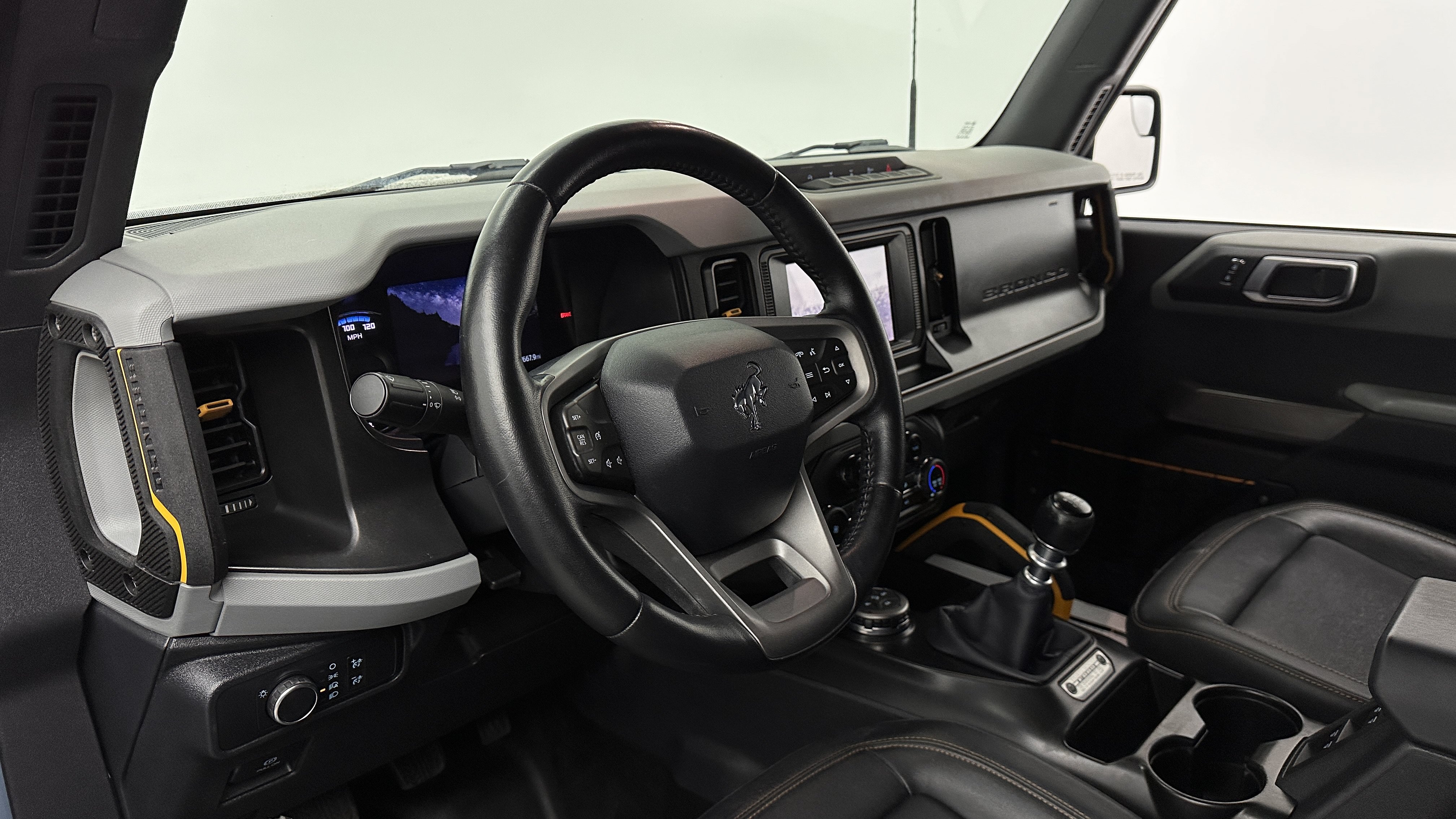 Used 2021 Ford Bronco Badlands AWD/4WD image 5