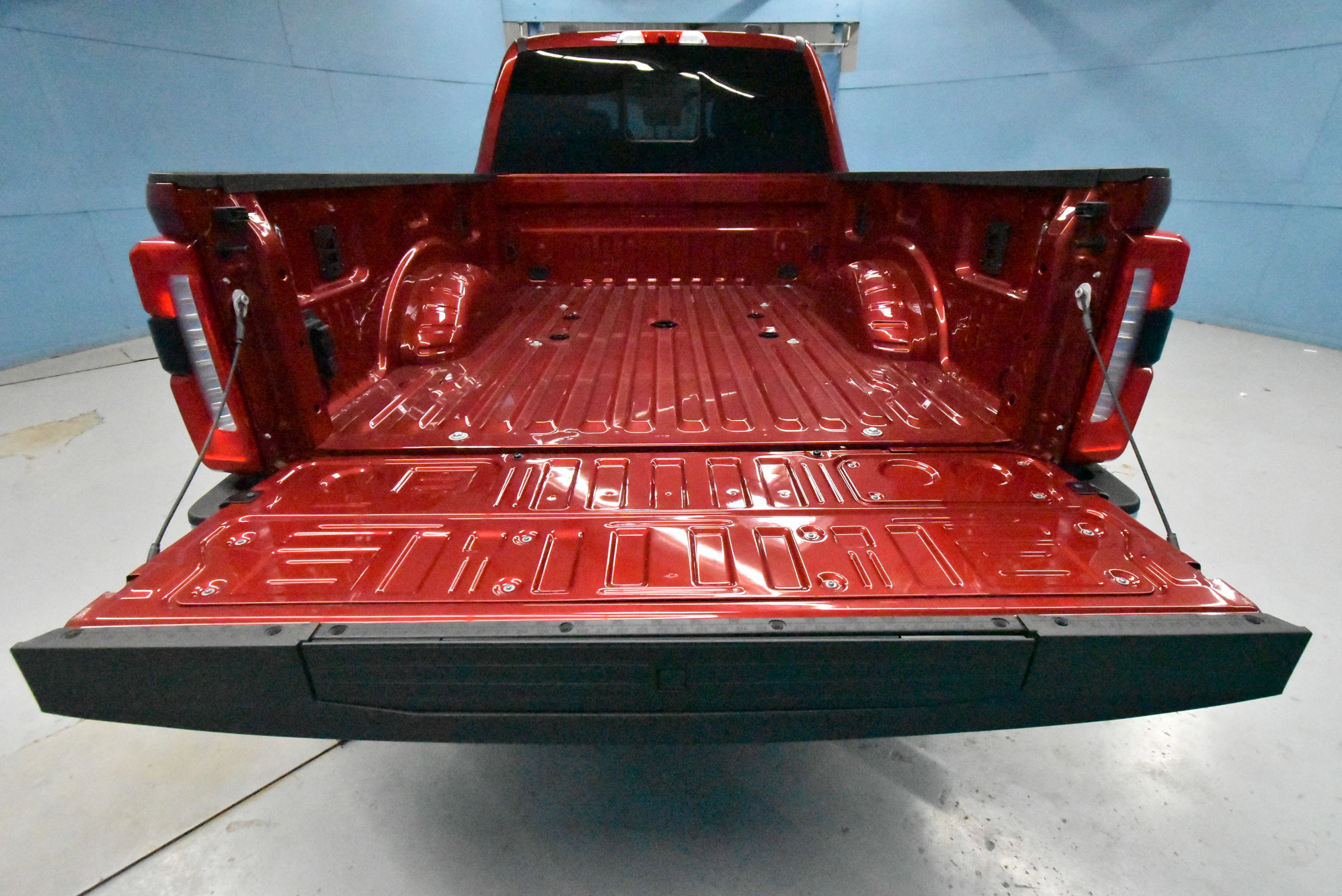 New 2025 Ford F350 Lariat w/ Lariat Ultimate Package image 36