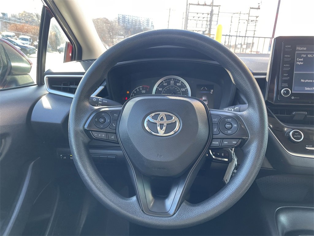 Used 2022 Toyota Corolla LE image 16