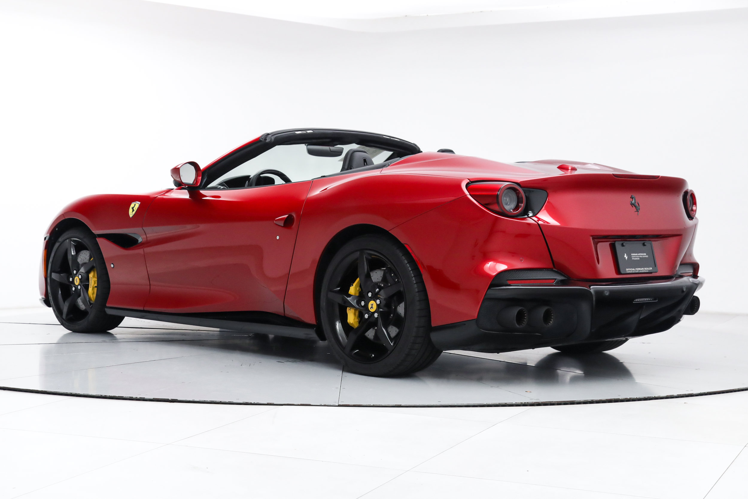 Certified 2023 Ferrari Portofino M RWD image 7