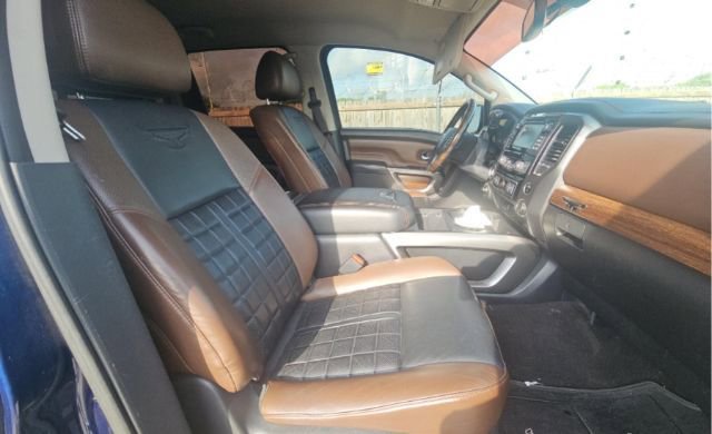 Used 2018 Nissan Titan Platinum Reserve w/ Platinum Utility Package image 7
