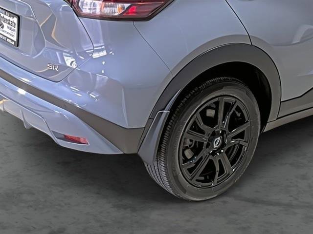 Used 2024 Nissan Kicks SR w/ SR Premium Package FWD image 12