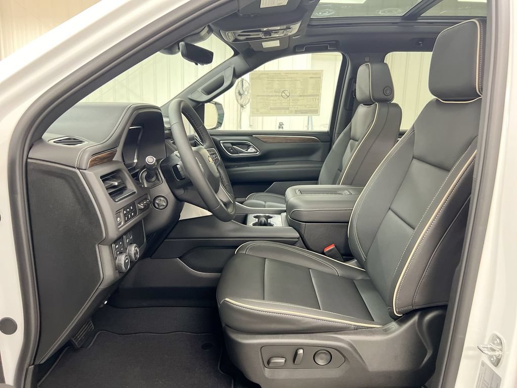 Used 2024 Chevrolet Tahoe Premier AWD/4WD image 20