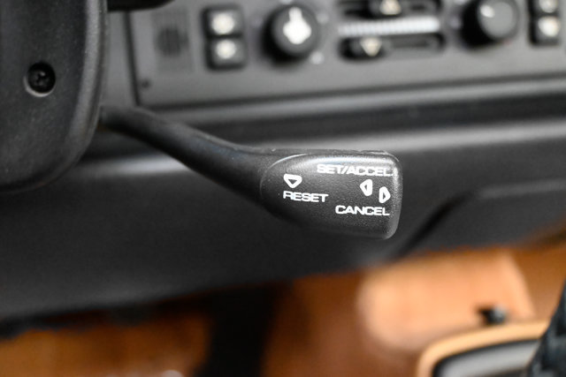Used 1995 Porsche 911 Carrera RWD image 61