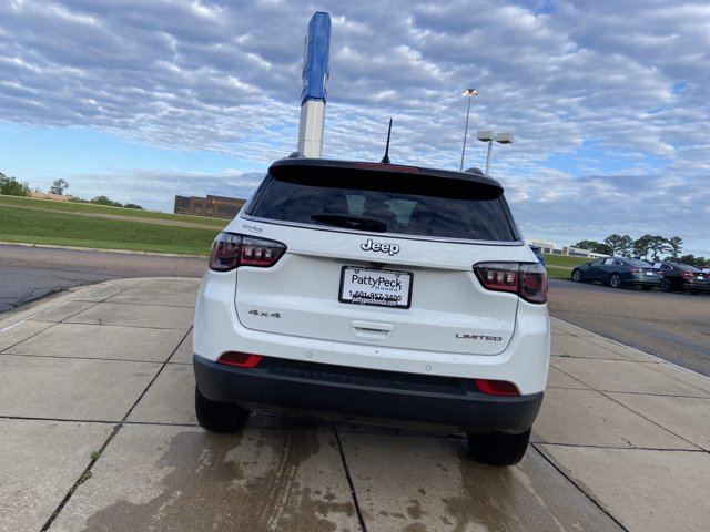 Used 2025 Jeep Compass Limited AWD/4WD image 10